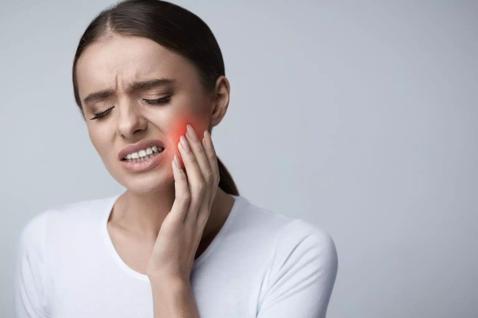 Toothache Woes: Common Causes and Treatments